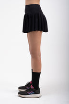 Black EVERYWEAR Pleated Skirt