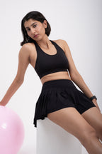 Black EVERYWEAR Pleated Skirt